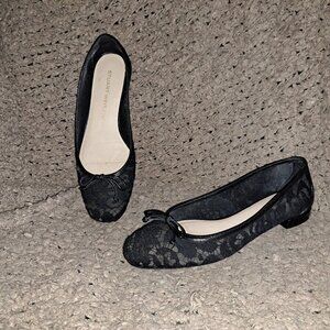 STUART WEITZMAN-Arabella Ballet Flats-Black Lace Fabric/Leather-Sz 7.5-Excellent